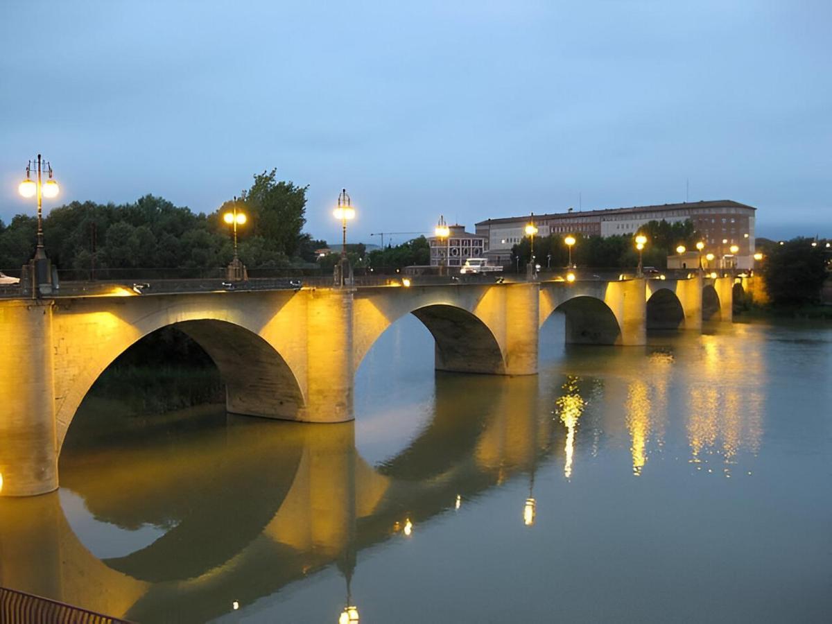 Jardines Del Ebro, 8 Pax, Ideal Grupos Logrono Exterior photo